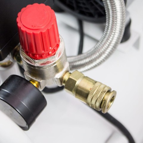 24-LITROWY KOMPRESOR POWIETRZA