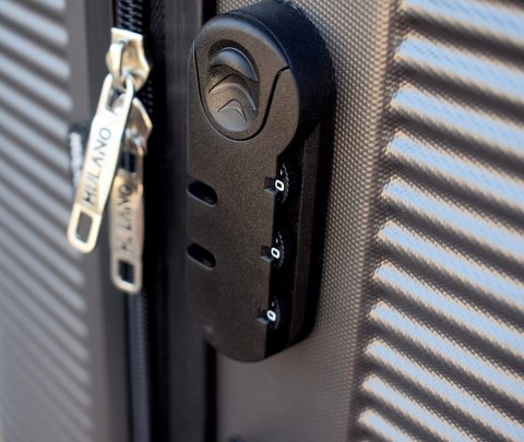 Walizka podróżna duża na kółkach bagaż samolot lekka