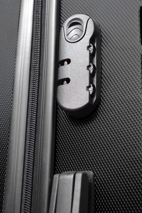 ZAMBA WALIZKA BAGAŻOWA SAMOLOTOWA L SOLIDNA I LEKKA