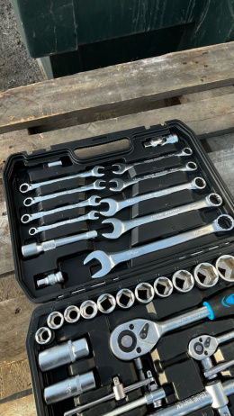 zestaw kluczy nasadowych 108 el crv bituxx grzechotki torx w walizce