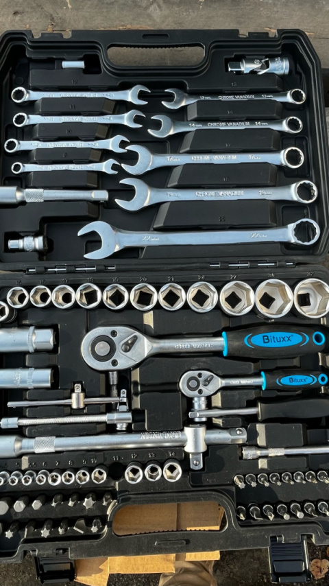 zestaw kluczy nasadowych 108 el crv bituxx grzechotki torx w walizce