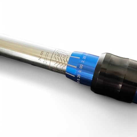 Klucz dynamometryczny z nasadkami 32 elementy