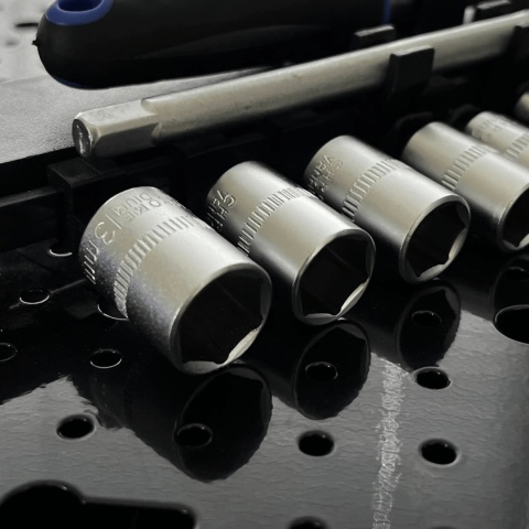 zestaw kluczy nasadowych 12w1 grzechotka 1/4 nasadki 4-13 mm przedłużka