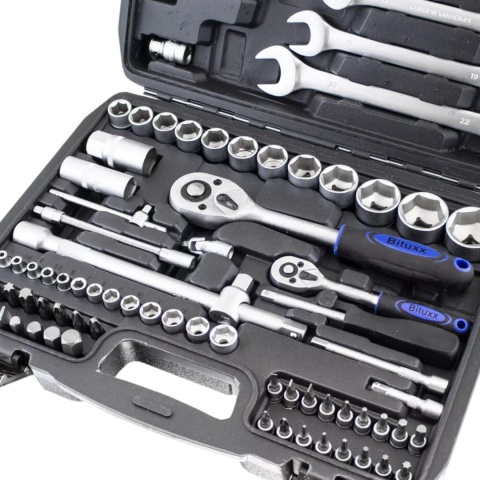 zestaw narzędzi 82 el grzechotki klucze crv walizka garaż warsztat